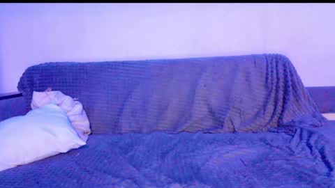 TwiShadow online show from April 2, 9:33 pm