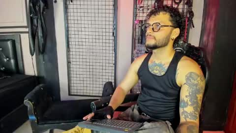 Clio  Tadeo online show from April 29, 4:50 am