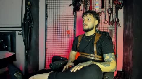 Clio  Tadeo online show from March 31, 3:29 am