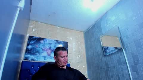 Tyleer Scot online show from June 2, 4:09 pm