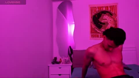 tyler_axel online show from March 18, 2:06 am