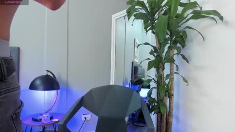 Tyler Fox online show from September 29, 8:30 pm