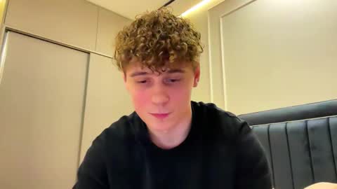 tyler_garrner online show from February 5, 2:42 pm