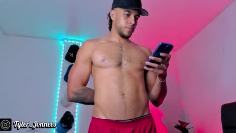 Tyler online show from December 16, 2:19 am