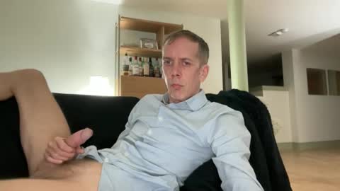 Snapshot of tyronev70 chatting on October 9, 4:45 pm Ty online show from October 9, 4:45 pm