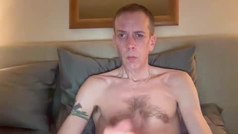 Snapshot of tyronev70 chatting on February 2, 2:38 am Ty online show from February 2, 2:38 am