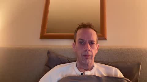 Snapshot of tyronev70 chatting on December 27, 10:12 am Ty online show from December 27, 10:12 am