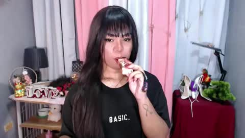 rechelle online show from December 6, 11:28 am