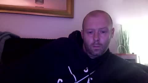 Snapshot of ukmatty3 chatting on September 28, 10:41 pm ukmatty3 online show from September 28, 10:41 pm