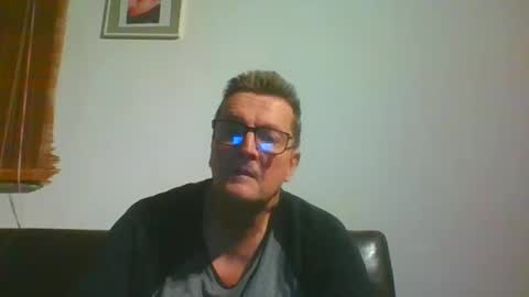 ulmeni4 online show from December 29, 11:29 pm