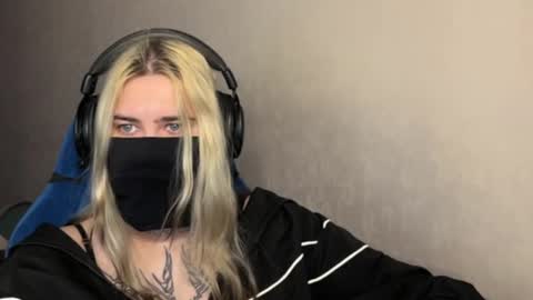 unaxyling online show from February 25, 12:47 am