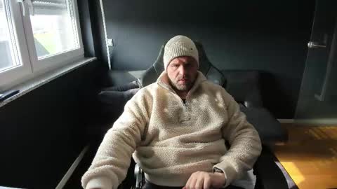 Uncle Bear online show from March 27, 8:48 am