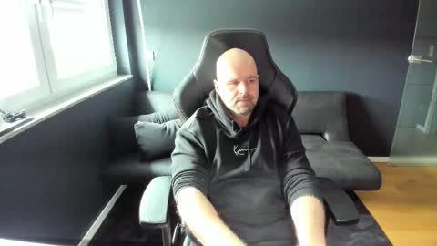 Uncle Bear online show from March 28, 10:27 am