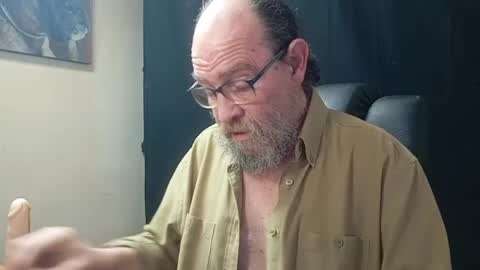 Uncle Hottie online show from April 13, 5:50 pm