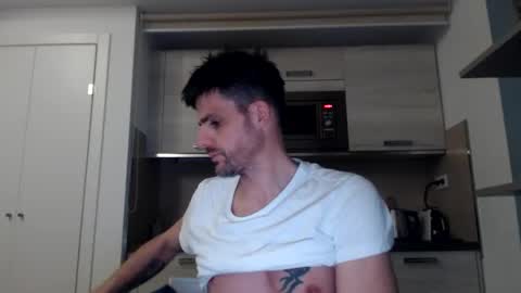 Unconquered  hot angels  online show from December 17, 1:23 am