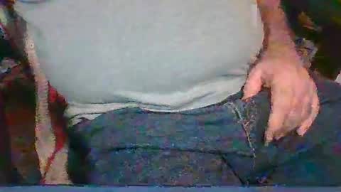 uncutmike7x5 online show from December 13, 9:32 pm