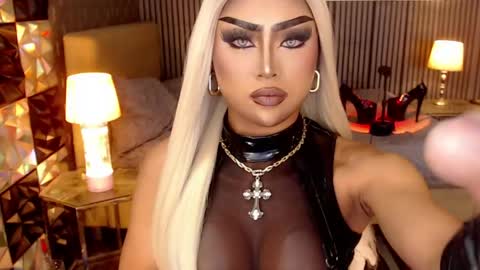 BRIANNA online show from April 22, 6:37 pm