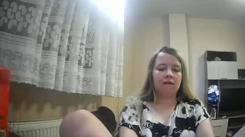 UniverseEmily online show from October 28, 8:04 am