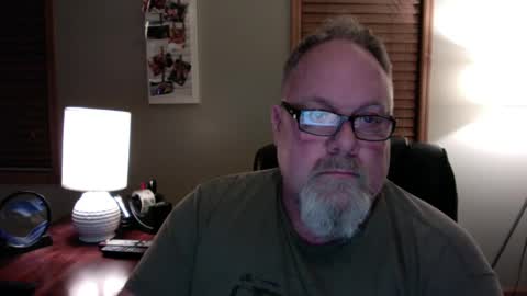 up2later online show from January 4, 4:33 am