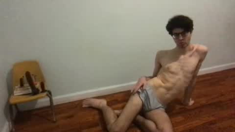 Snapshot of upsetboy chatting on December 14, 1:27 am deaf mute boy online show from December 14, 1:27 am