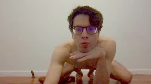 Snapshot of upsetboy chatting on October 12, 8:54 pm deaf mute boy online show from October 12, 8:54 pm