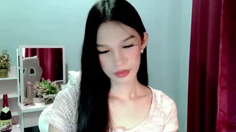 ur_asianbabexxx online show from February 5, 1:25 pm