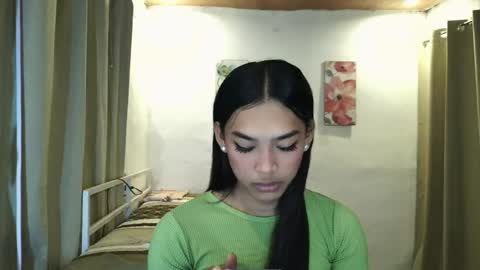 ur_dazzlingmorenaxx online show from July 22, 3:19 am