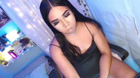 jennie online show from April 15, 12:08 pm