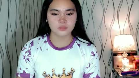 QUEENSY online show from March 6, 3:49 am