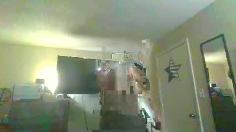 ur_zaddy4now online show from December 19, 12:34 pm