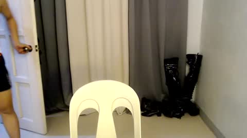 milly online show from January 14, 10:17 am