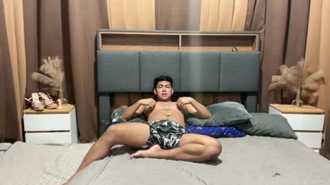 urasiankyler online show from July 7, 12:20 pm