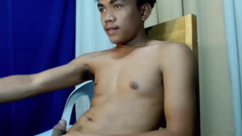 urboyvenz online show from April 25, 5:09 am