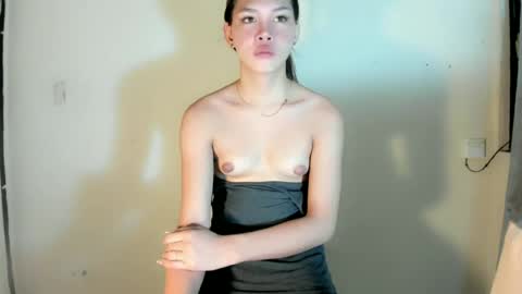 Rona Ella online show from June 18, 12:27 am
