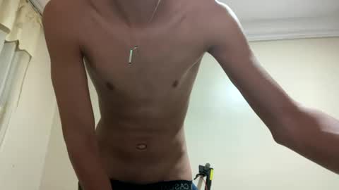 urfavtwinkx21 online show from July 10, 2:05 am