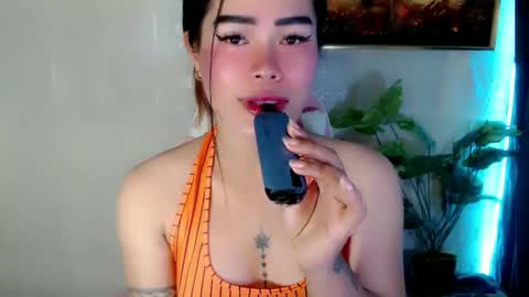 YOUR GIRLFRIEND CHLOE online show from April 12, 7:18 pm