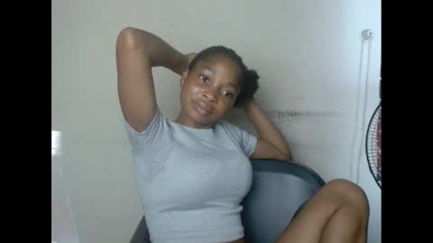 urflirtydoll online show from February 27, 8:09 pm