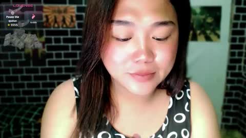 Dimple online show from January 15, 3:32 pm