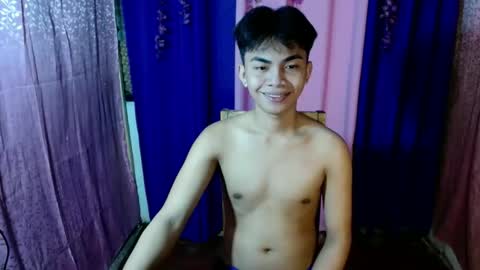 Snapshot of urguy_marco chatting on October 10, 10:36 pm urguy_marco online show from October 10, 10:36 pm