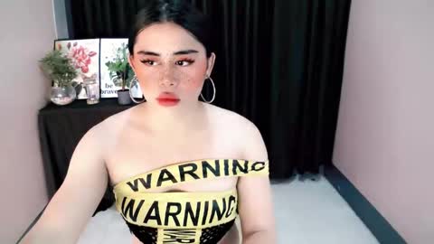 urhotdexie69 online show from September 14, 9:11 am