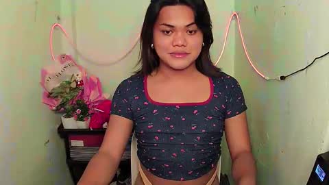 urhottie_bella online show from October 5, 6:44 am