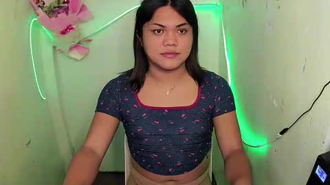 urhottie_bella online show from October 16, 6:35 am
