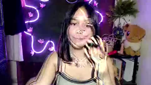 Pia online show from October 22, 10:33 pm