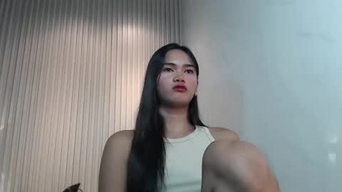 ursandra_xx online show from October 13, 8:00 pm