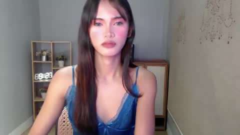 ursandra_xx online show from March 9, 10:19 pm