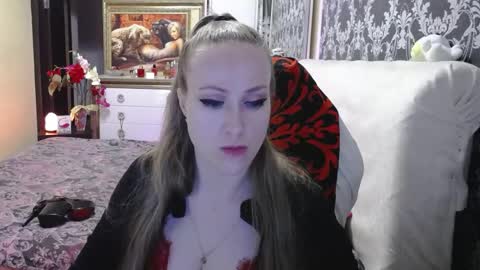 UrSecretTreasure88 online show from June 4, 7:36 am
