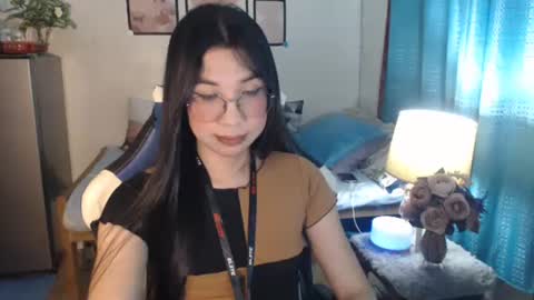 Ashley Kate Mateo Gray online show from February 27, 11:28 am