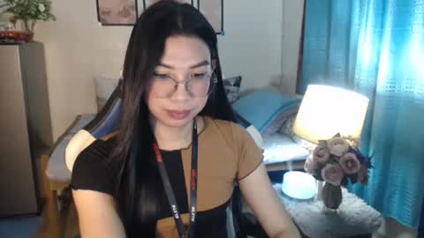 Ashley Kate Mateo Gray online show from February 24, 2:58 pm