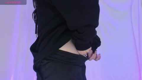v1cky_ online show from June 7, 10:26 pm