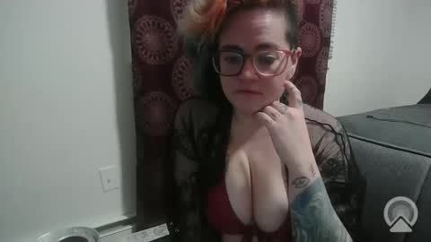 valarieak online show from December 5, 3:50 am